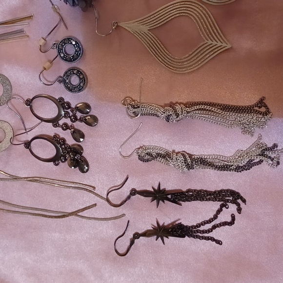 Earrings, earrings, earrings - Picture 4 of 8